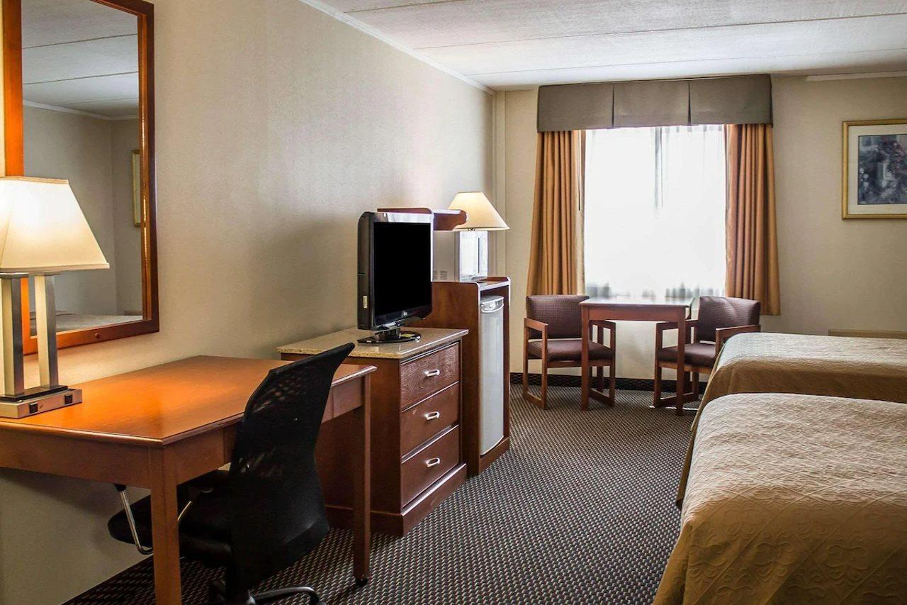 Baymont By Wyndham Youngstown Eksteriør billede